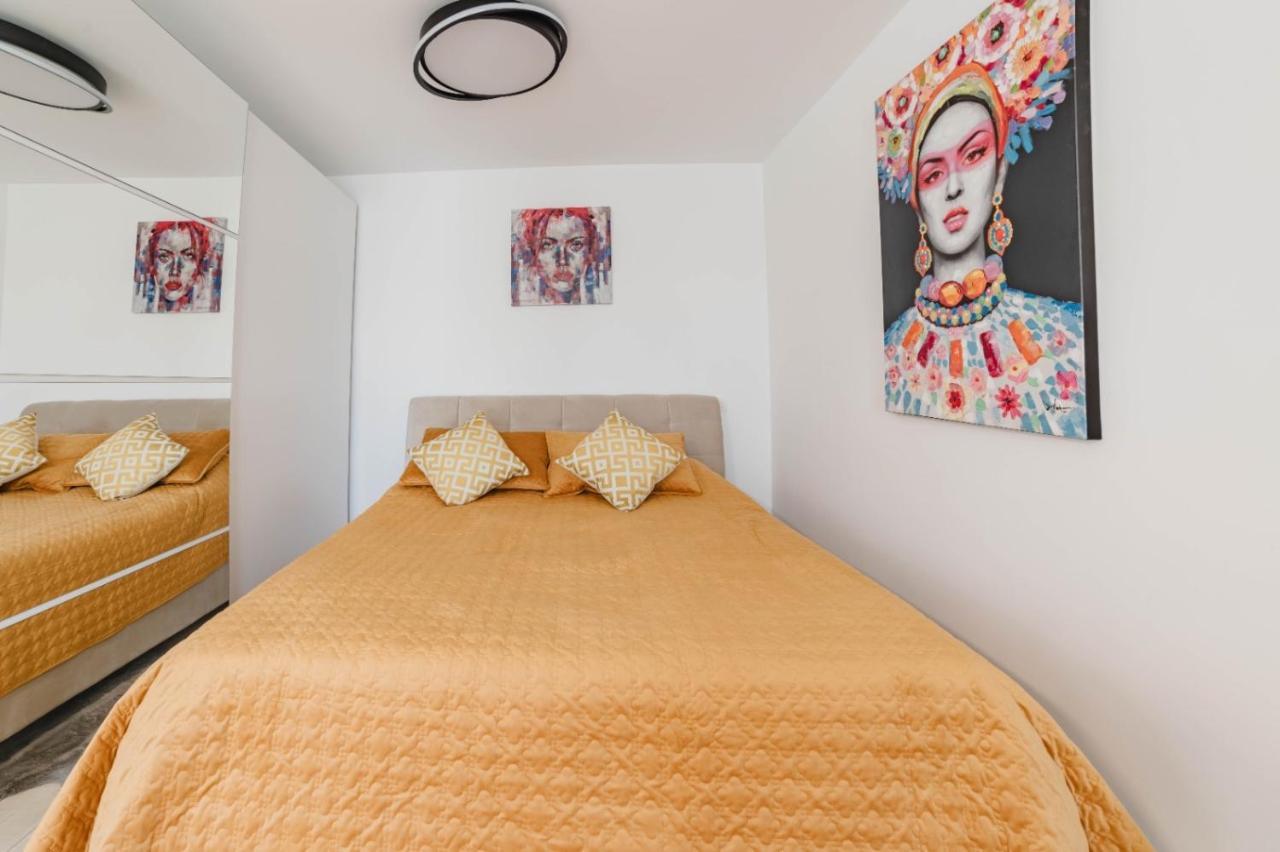 Masterpiece Studio- Free Parking, Wi-Fi, Netflix Braşov Extérieur photo