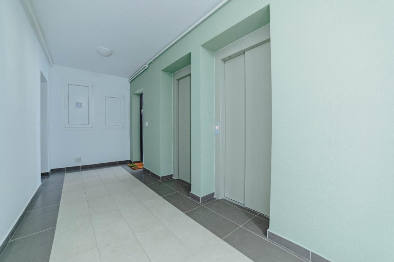 Masterpiece Studio- Free Parking, Wi-Fi, Netflix Braşov Extérieur photo